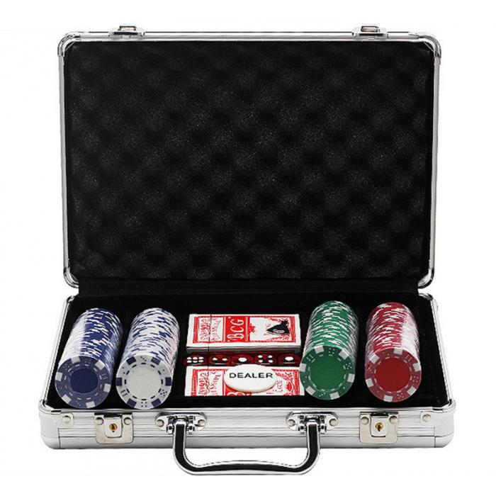 პოკერი - 200ც ქეისით poker